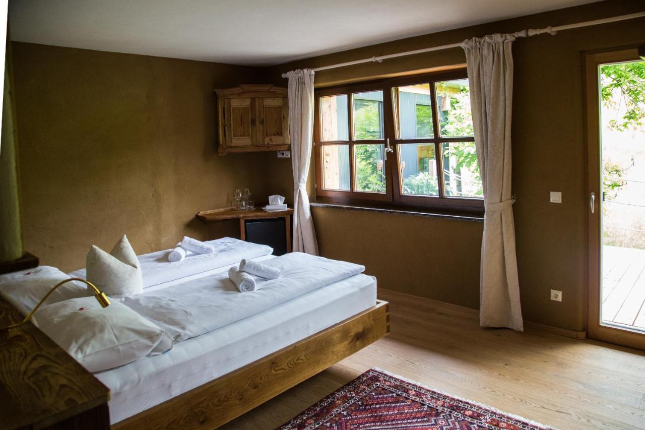 Weingut Georgium Bed & Breakfast Sankt Georgen am Längsee Exterior photo